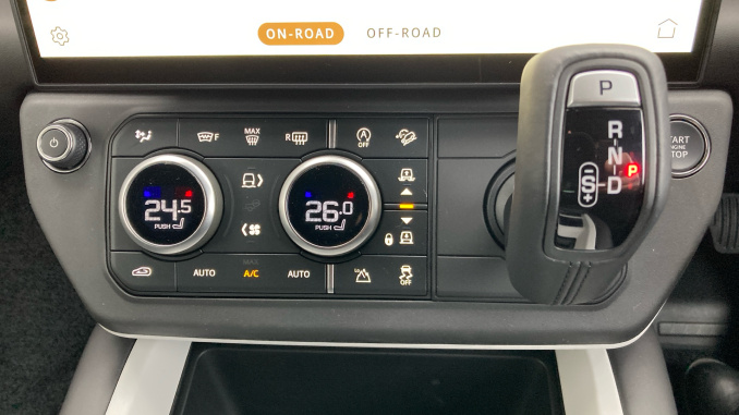 Land Rover Defender 3.0 D350 X-Dynamic HSE 130 5dr Auto Diesel Estate - Image 35